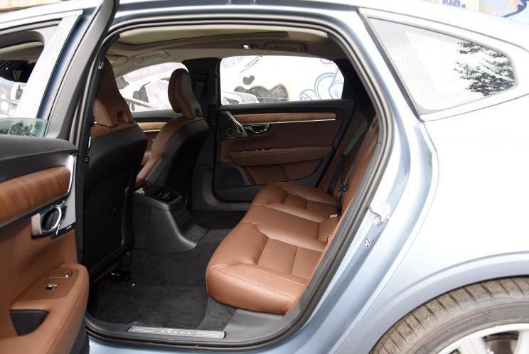 Volvo, Volvo s90