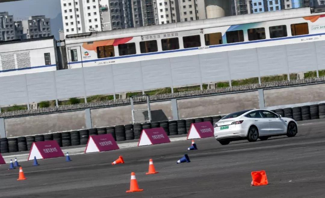 Tesla, Model 3, Beijing, discovered, model s