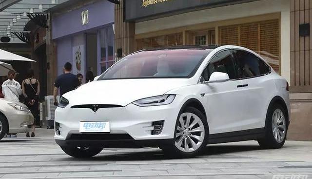 escalade, Cadillac, Model X, Tesla