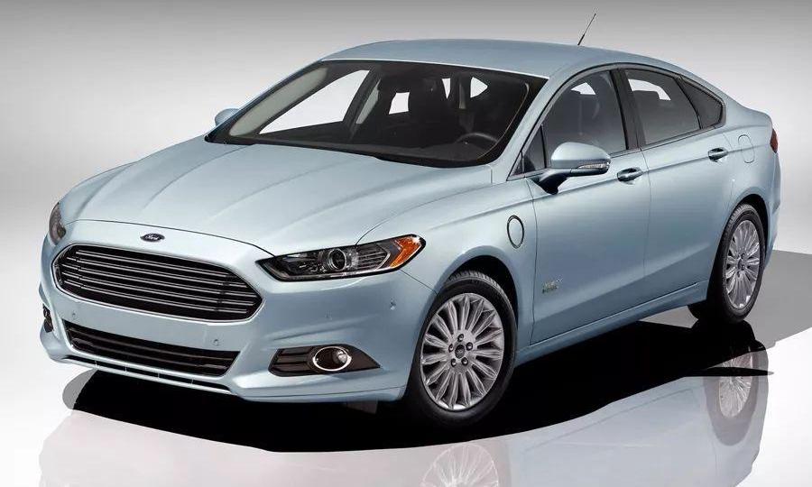 Tesla, Model 3, BMW, Toyota, Chevrolet