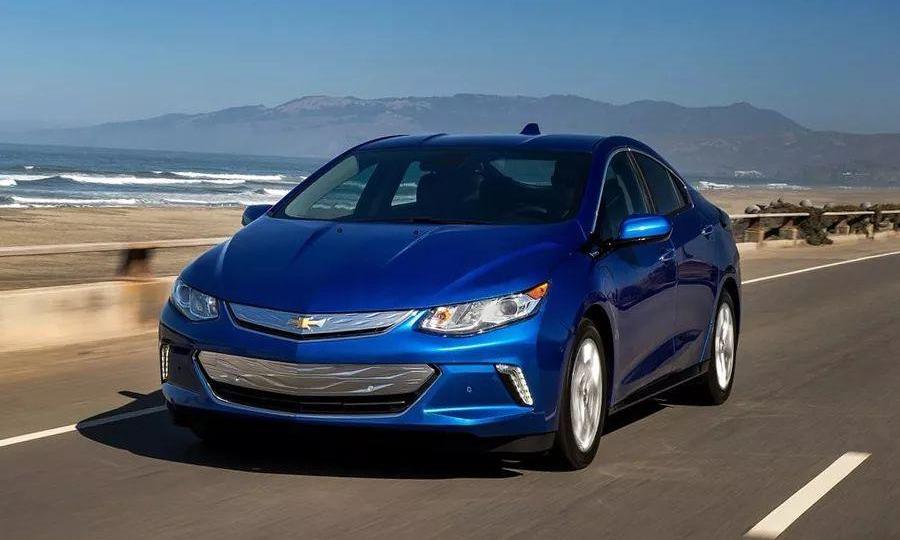 Tesla, Model 3, BMW, Toyota, Chevrolet