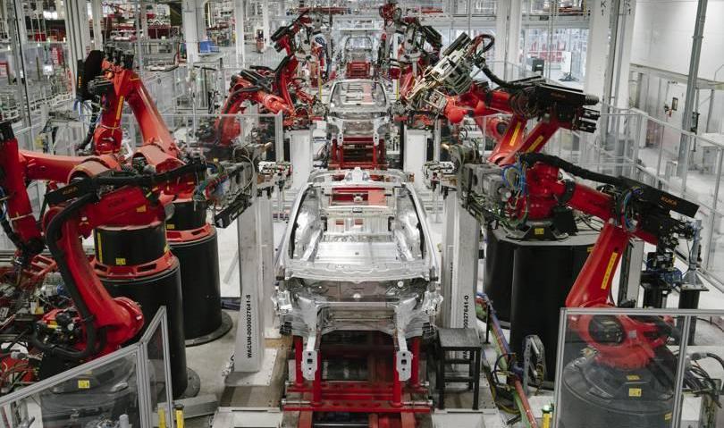 Tesla, Alt, Mann, Volkswagen, Toyota
