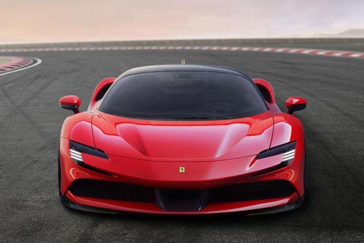 Ferrari, Porsche, taycan