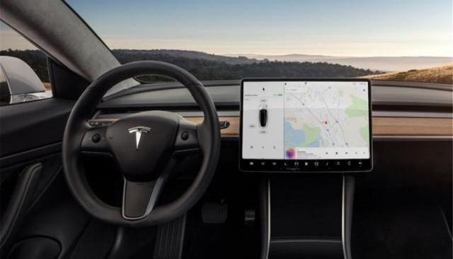 Porsche, Bentley, Rolls-Royce, Discovery, Tesla