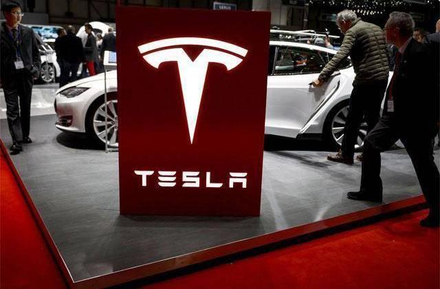 Tesla, Model 3, found