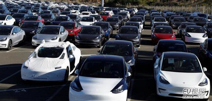 Tesla, model 3