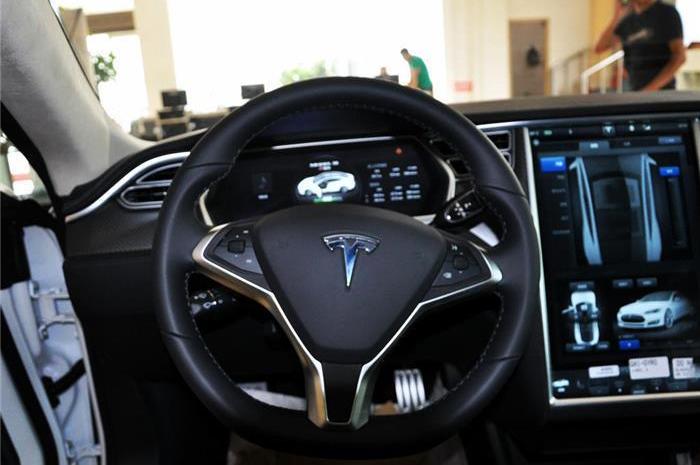 Tesla, model x
