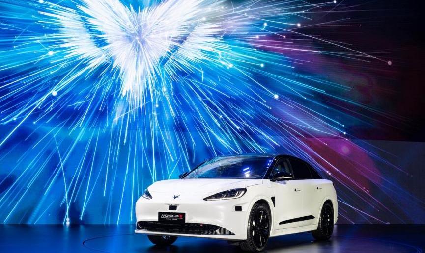 ARCFOX极狐,DS,理念,特斯拉