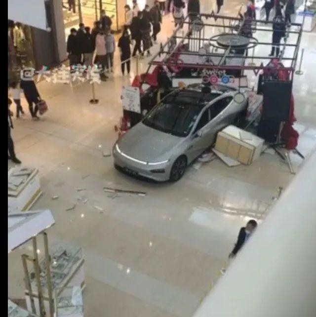 小鹏,特斯拉,小鹏P7