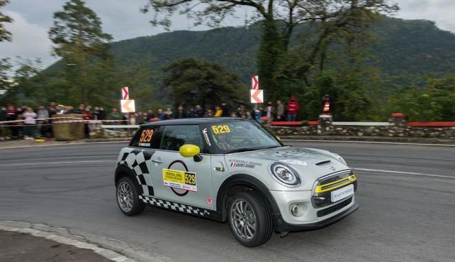 MINI,宝马