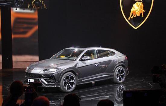 兰博基尼,Aventador,Urus