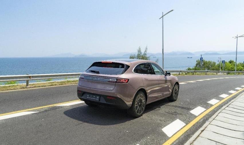 问界M5,问界M7,AITO,埃尔法,发现