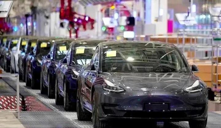 Model Y,奥迪,特斯拉,奥迪Q3,Model 3