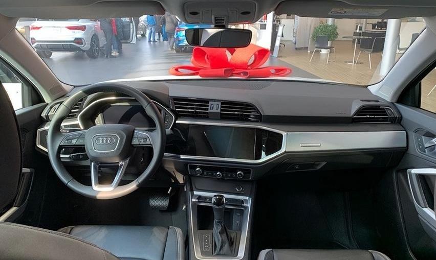 Model Y,奥迪,特斯拉,奥迪Q3,Model 3