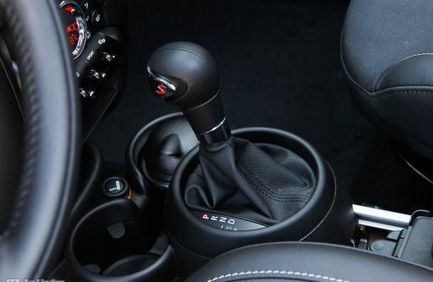 MINI,MINI COUNTRYMAN