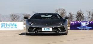 Aventador,兰博基尼