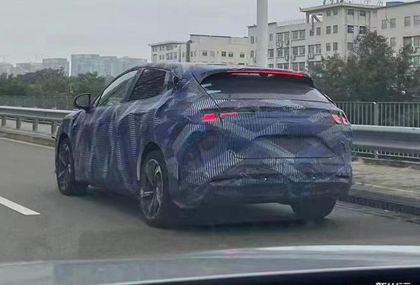 腾势,比亚迪,腾势D9,腾势N7,特斯拉