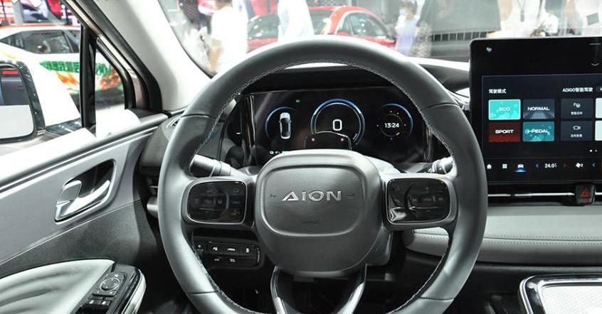 埃安,AION S