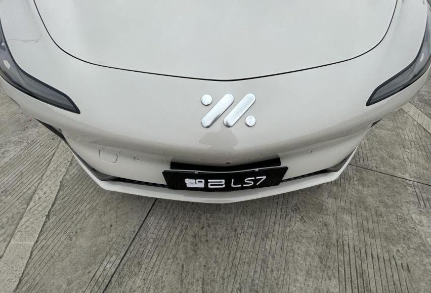 智己LS7,发现,Model X,阿斯顿·马丁DBX,阿斯顿·马丁