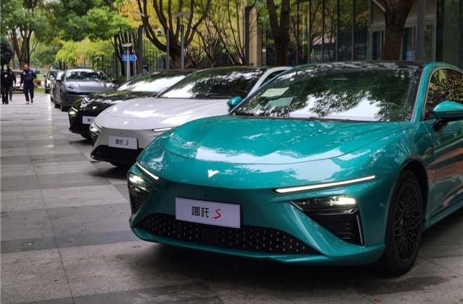 哪吒S,哪吒汽车,极氪,理念