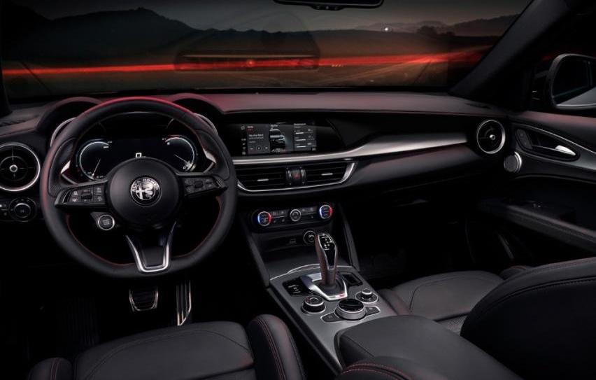 Macan,保时捷,阿尔法·罗密欧,Stelvio斯坦维,Giulia