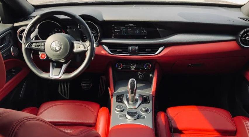 Giulia,宝马,Macan,法拉利,Levante