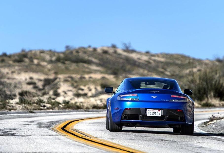 阿斯顿·马丁,V8 Vantage
