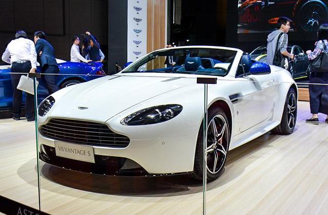 阿斯顿·马丁,V8 Vantage,发现