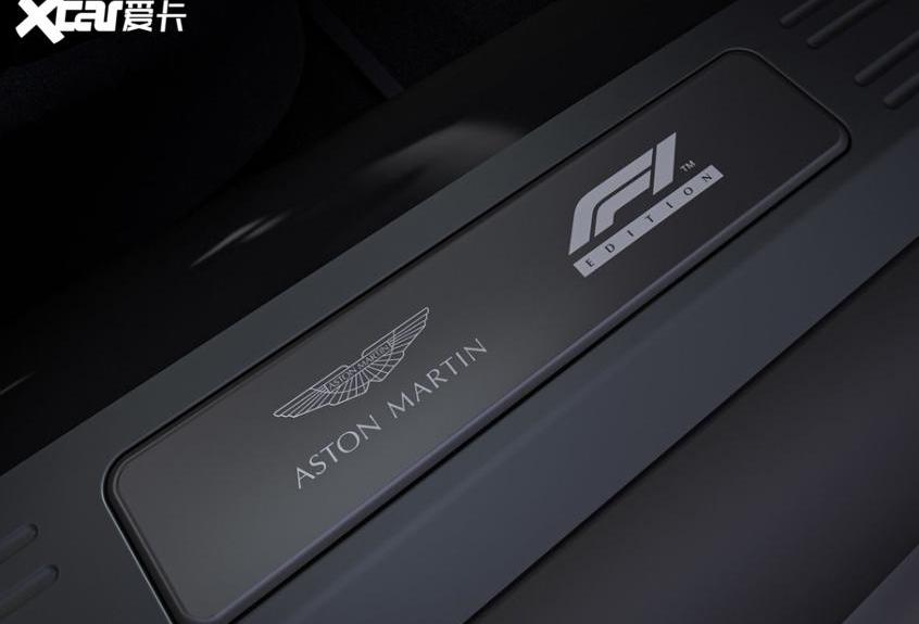 阿斯顿·马丁,阿斯顿·马丁DBX,V8 Vantage,优越,幻影