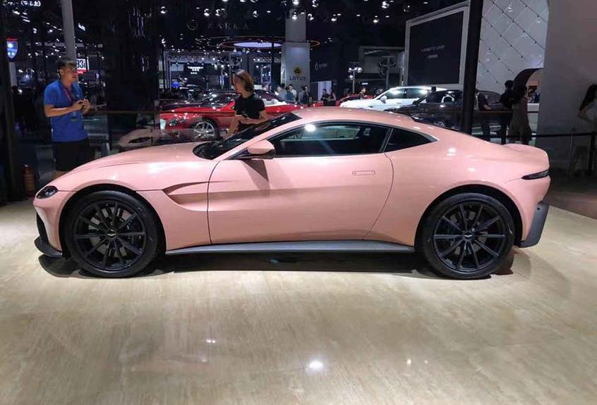 阿斯顿·马丁,V8 Vantage,阿斯顿·马丁DB11,阿斯顿·马丁DBS,法拉利