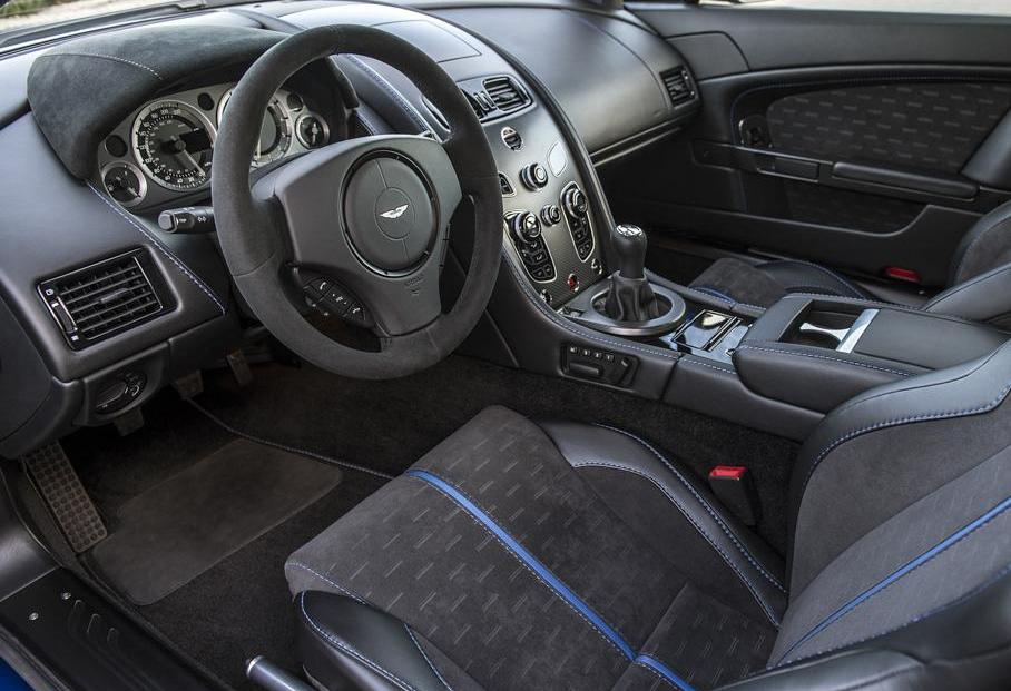 阿斯顿·马丁,V8 Vantage