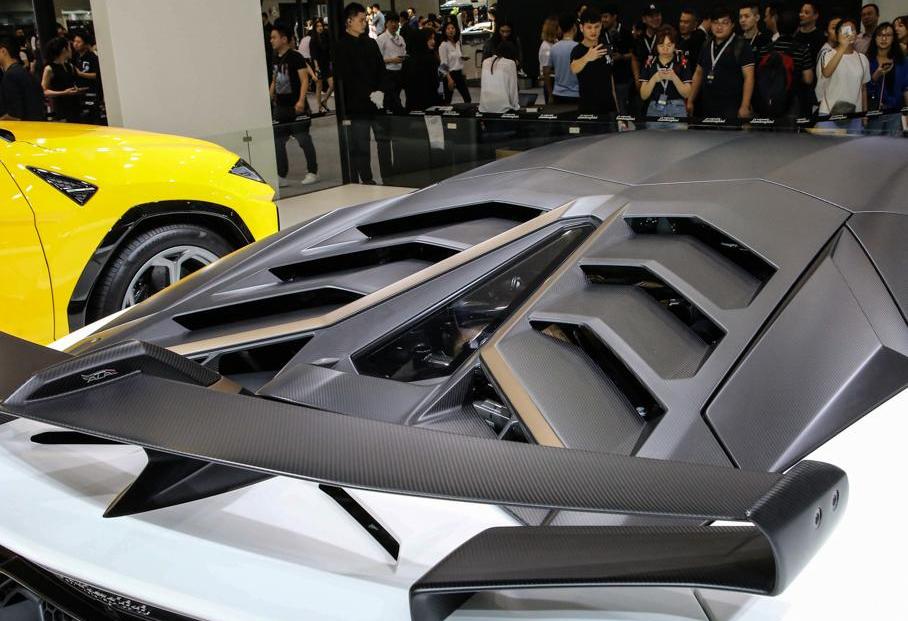劳斯莱斯,库里南,阿斯顿·马丁,兰博基尼,Aventador