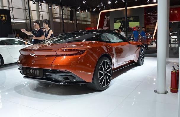 阿斯顿·马丁,V8 Vantage,理念