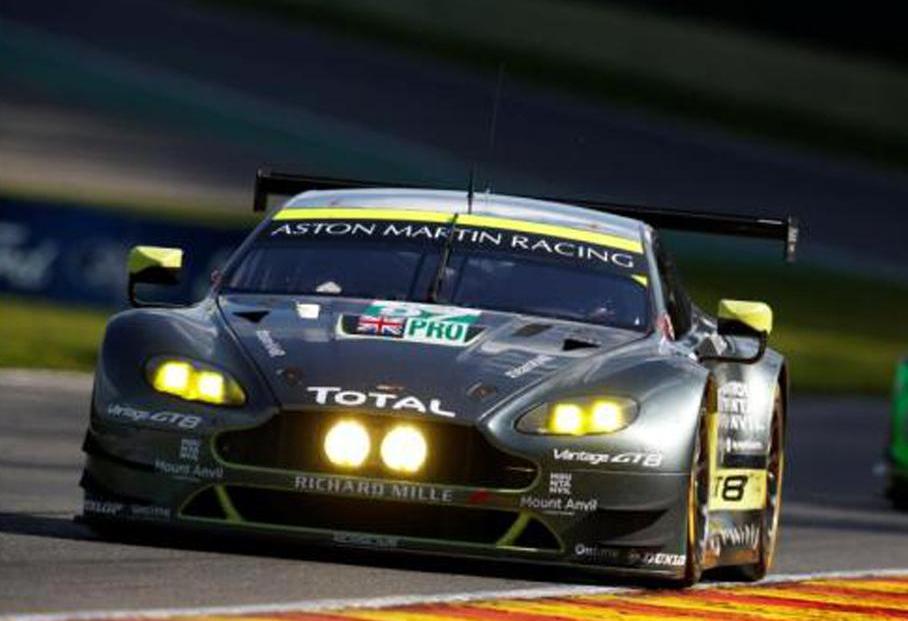 阿斯顿·马丁,V8 Vantage,保时捷,福特,法拉利