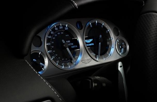 V8 Vantage,阿斯顿·马丁,现代,777