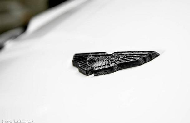 阿斯顿·马丁,V8 Vantage