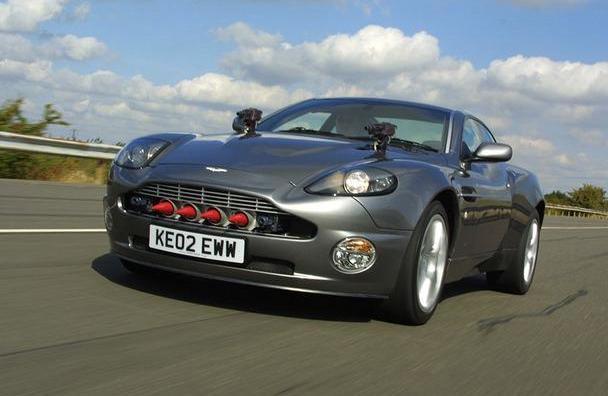 阿斯顿·马丁,现代,V8 Vantage,阿斯顿·马丁DBS,宾利