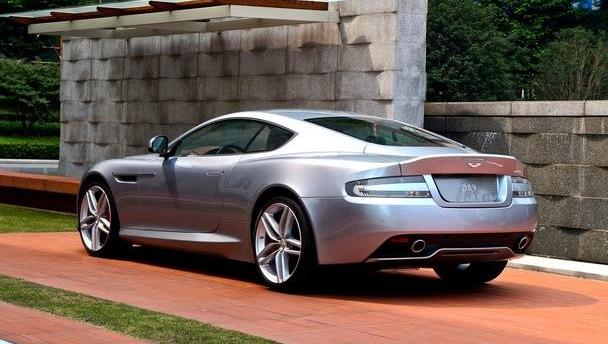 阿斯顿·马丁,V8 Vantage,发现