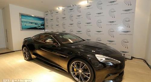 阿斯顿·马丁,V8 Vantage