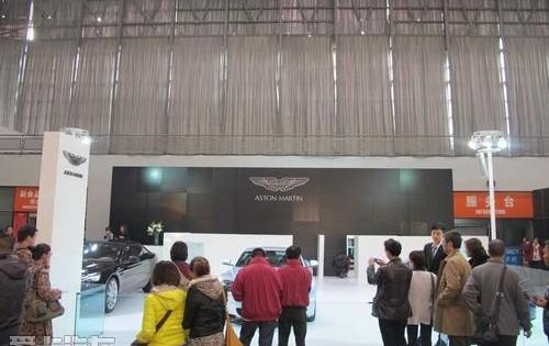 阿斯顿·马丁,V8 Vantage,阿斯顿·马丁DBS,现代