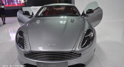 V8 Vantage,世纪,现代
