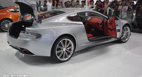 V8 Vantage,世纪,现代
