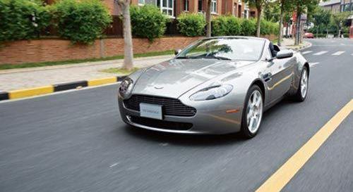 V8 Vantage
