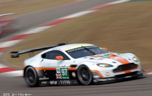 阿斯顿·马丁,保时捷,V8 Vantage,法拉利