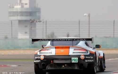 阿斯顿·马丁,保时捷,V8 Vantage,法拉利