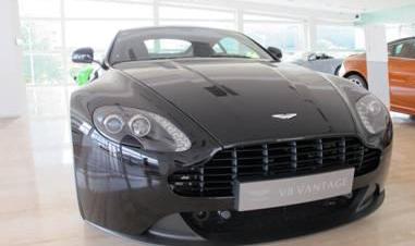阿斯顿·马丁,V8 Vantage