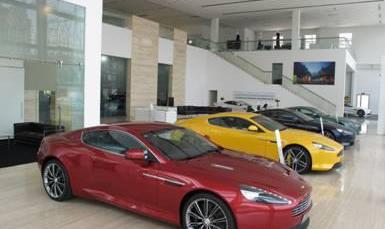 阿斯顿·马丁,V8 Vantage