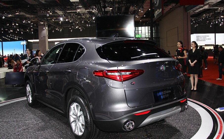 保时捷,Macan,法拉利,Giulia,捷豹