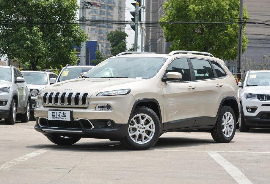 Jeep,阿尔法·罗密欧,Giulia