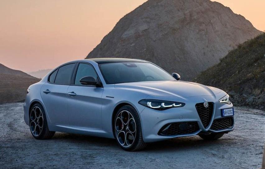 Giulia,阿尔法·罗密欧,宝马,捷尼赛思G70,捷尼赛思